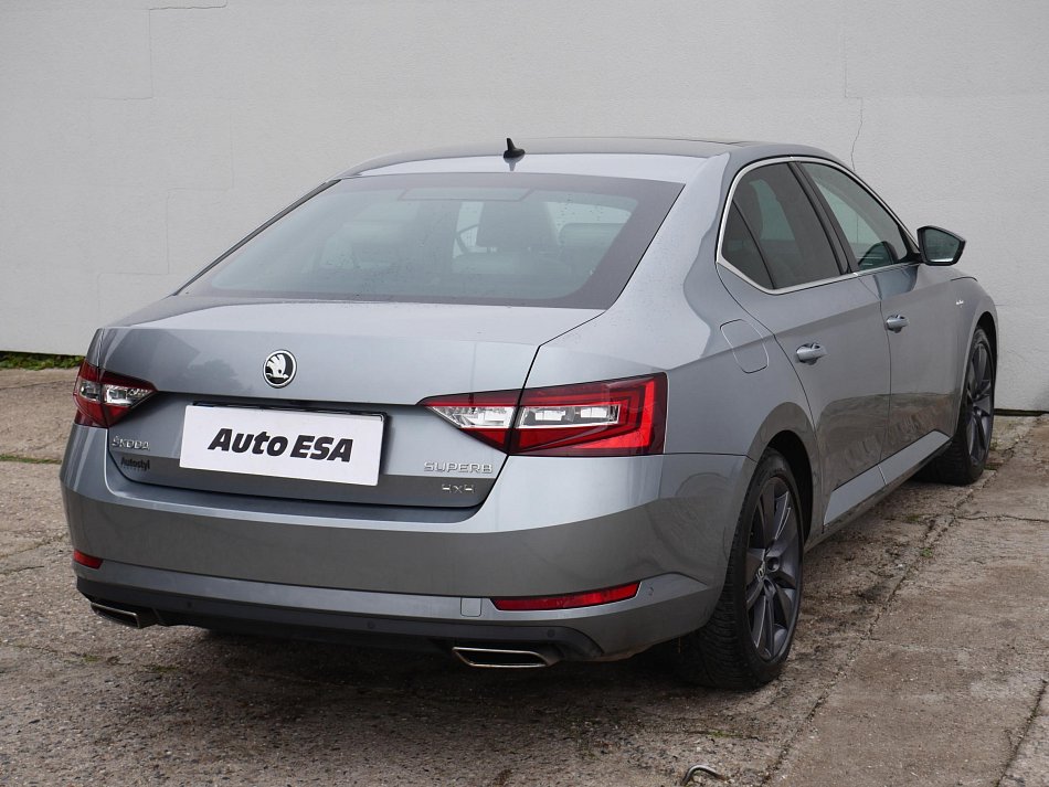 Škoda Superb III 2.0 TSI  4x4