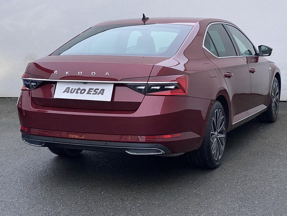 Škoda Superb III 2.0 TSi L&K
