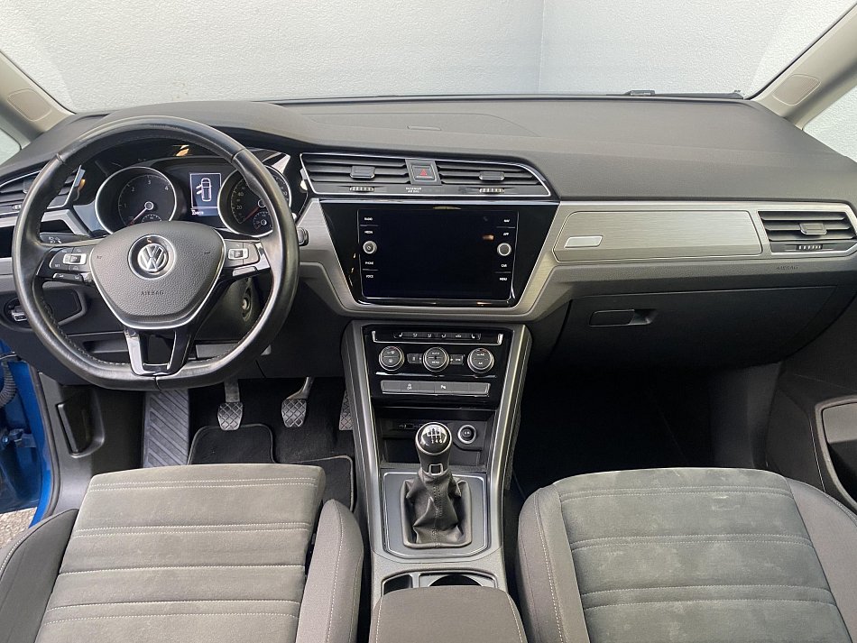 Volkswagen Touran 2.0 TDi 