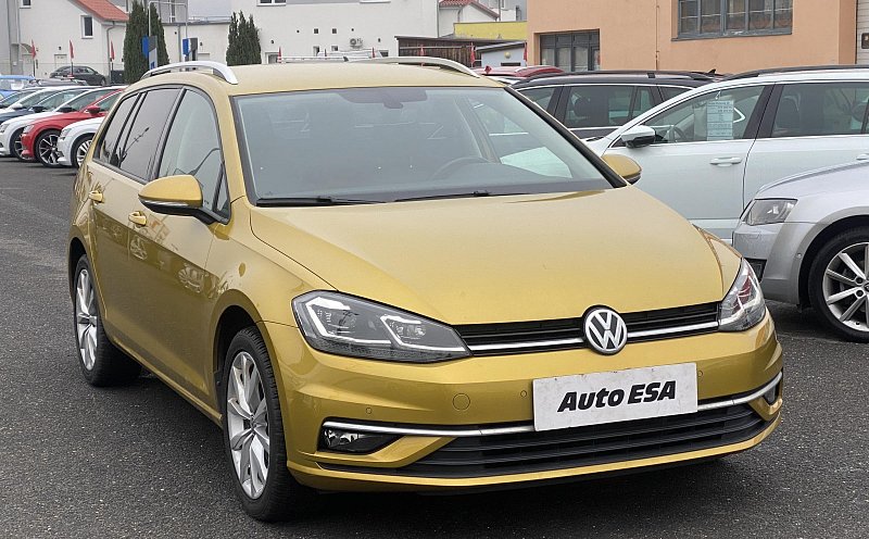 Volkswagen Golf 1.0 TSI 