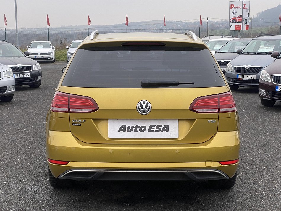 Volkswagen Golf 1.0 TSI 