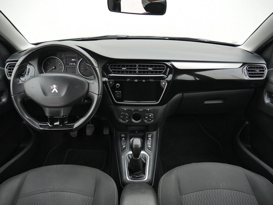 Peugeot 301 1.6 VTi Allure