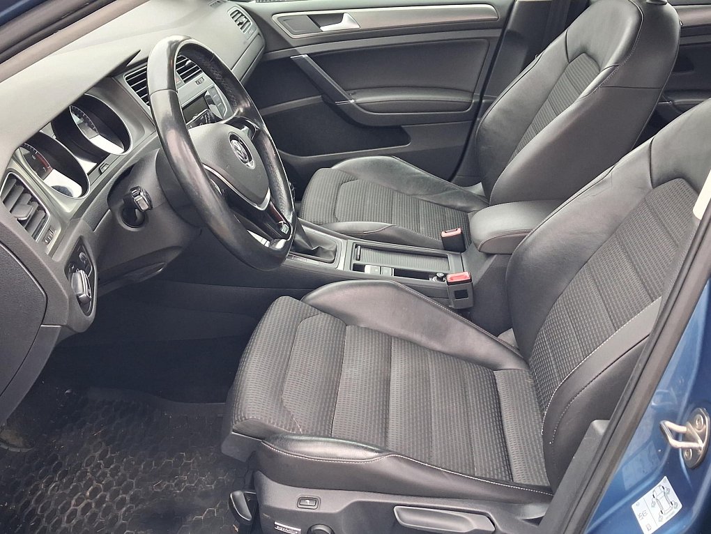 Volkswagen Golf 1.2TSI 