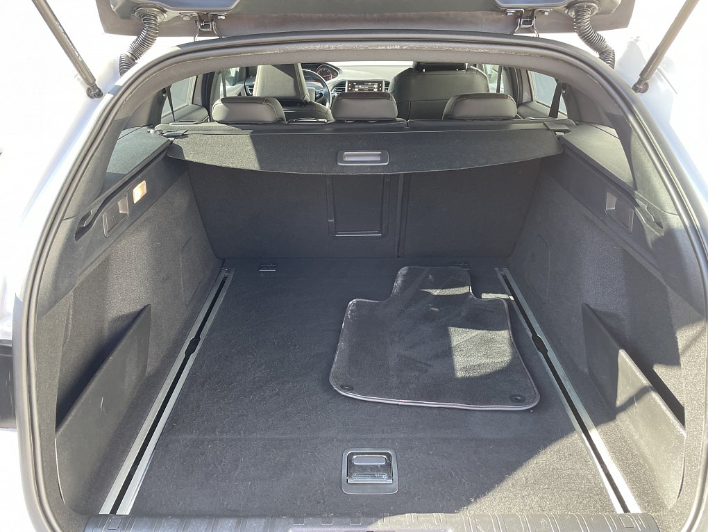 Peugeot 308 2.0 HDi GT