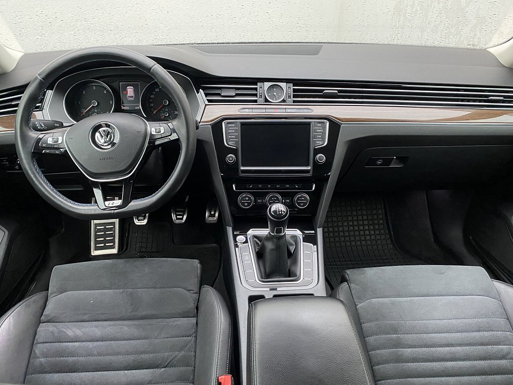 Volkswagen Passat 2.0 TDi Highline