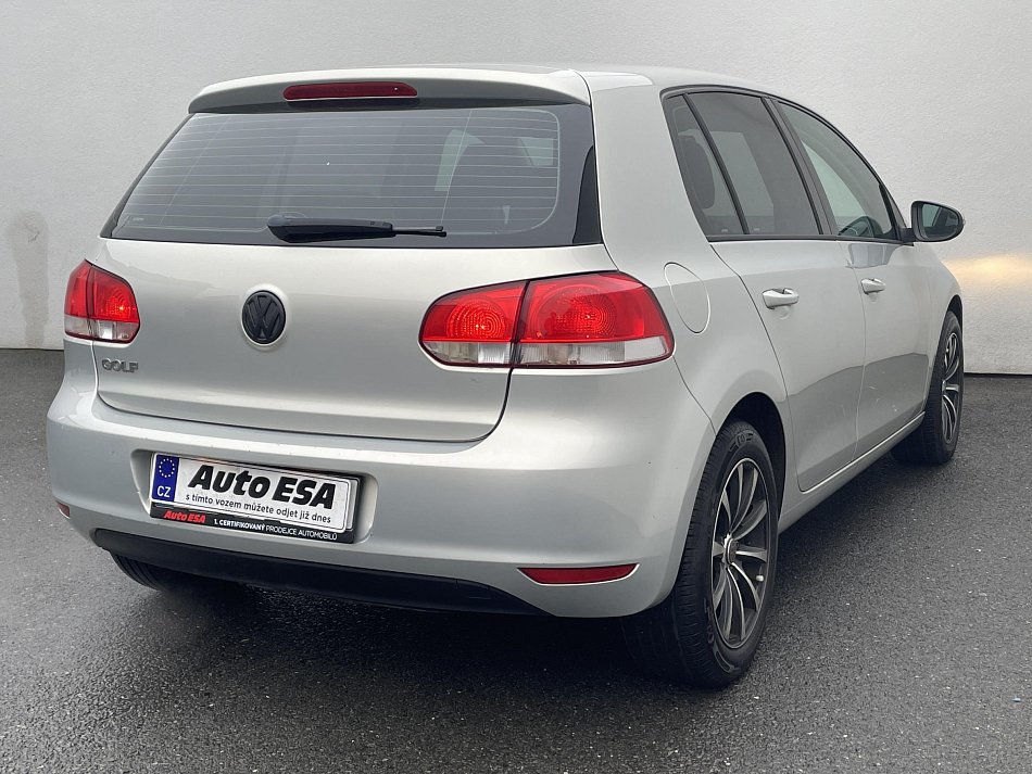 Volkswagen Golf 1.2 TSi 