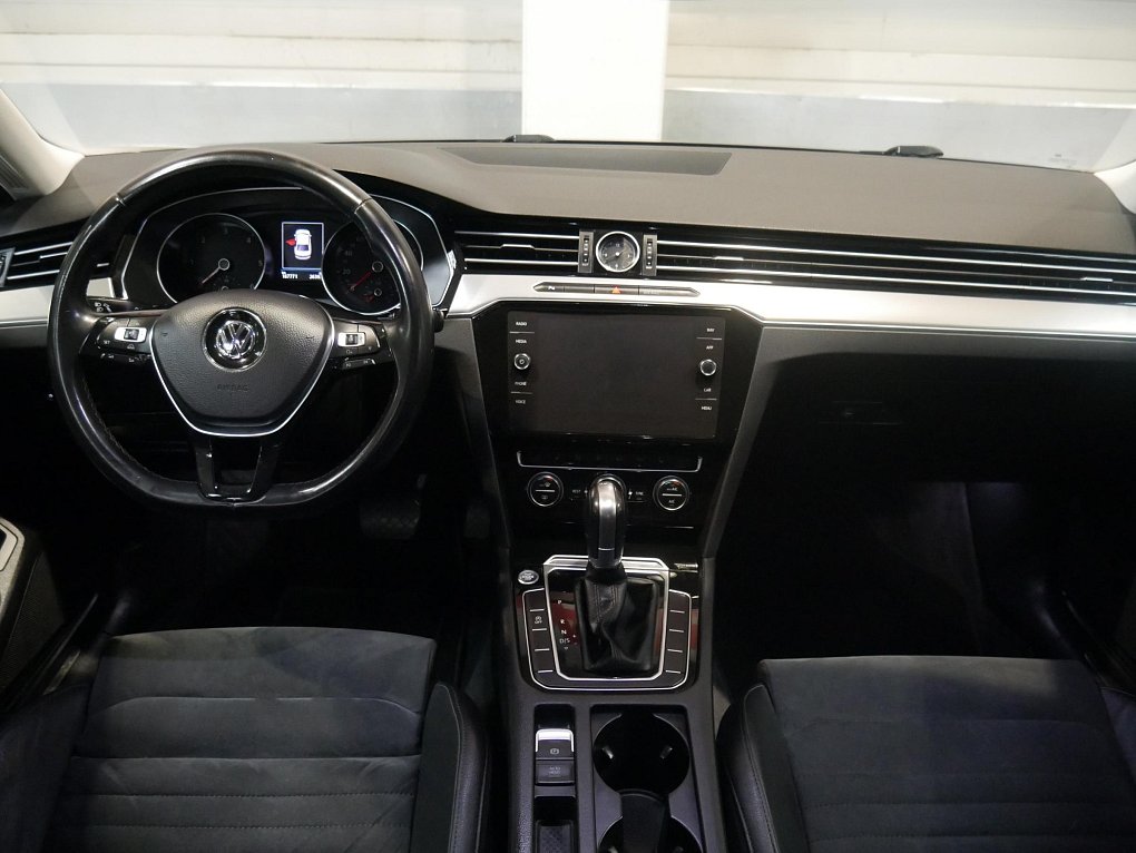 Volkswagen Passat 2.0 TDi 