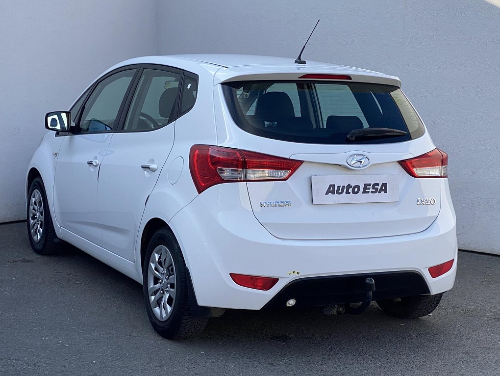 Hyundai Ix20 1.6i 