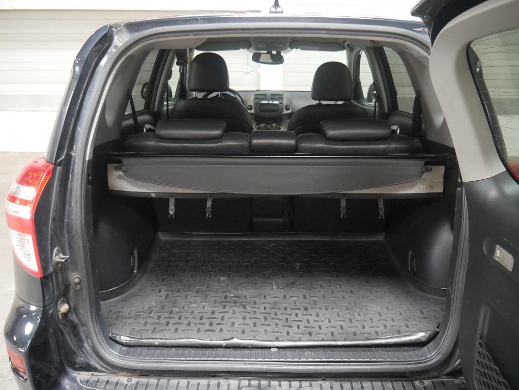 Toyota RAV4 2.0i  4x4