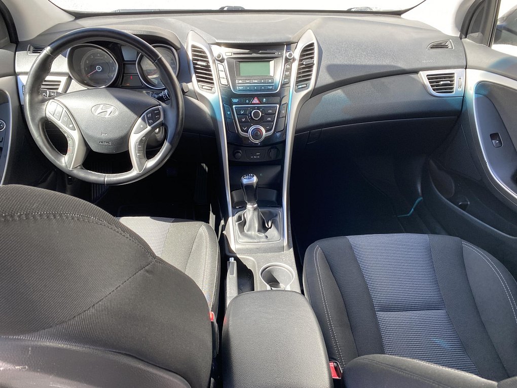 Hyundai I30 1.6i 