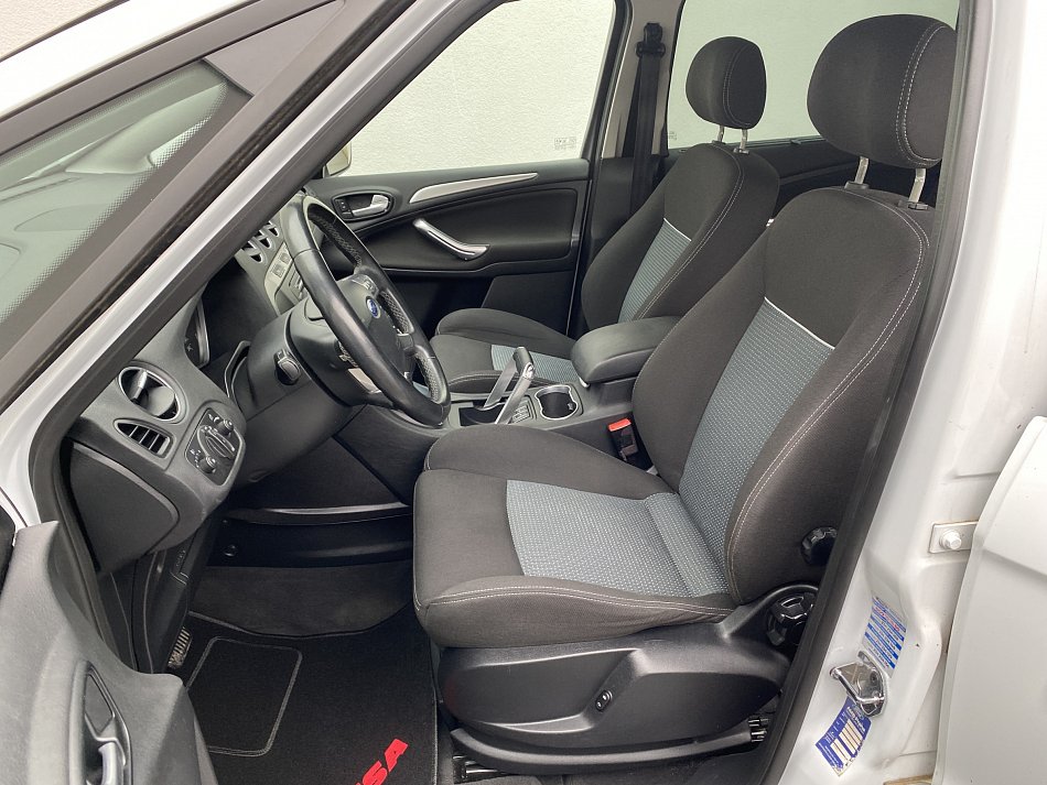Ford S-MAX 2.0 TDCi  7míst