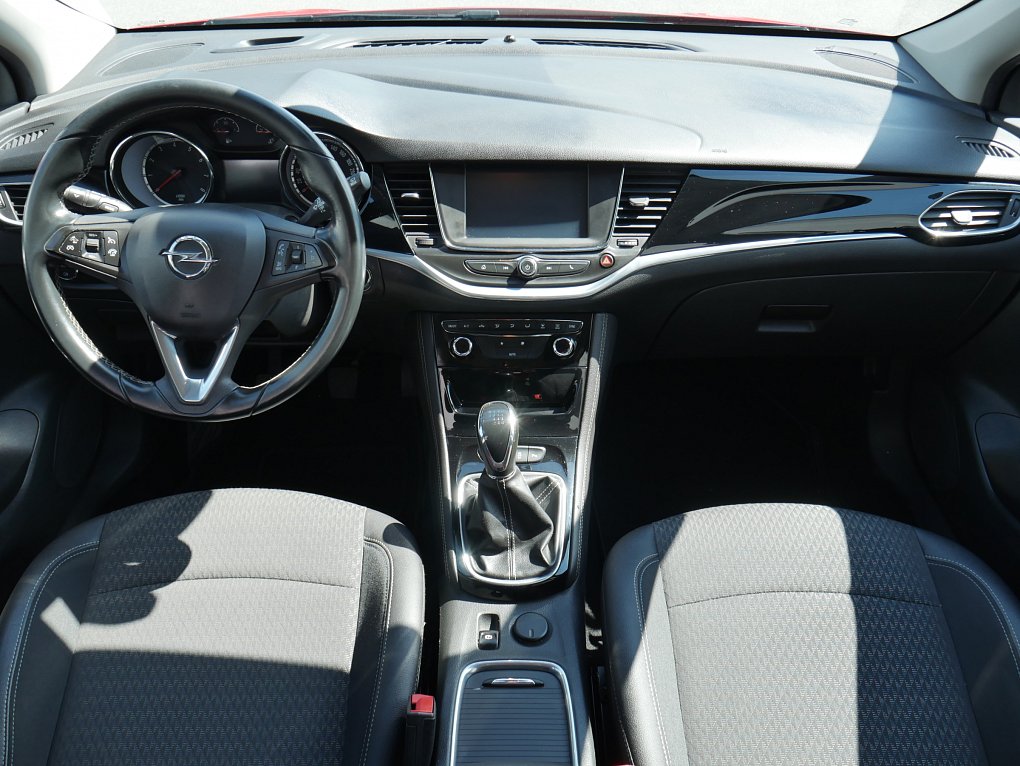 Opel Astra 1.4T 