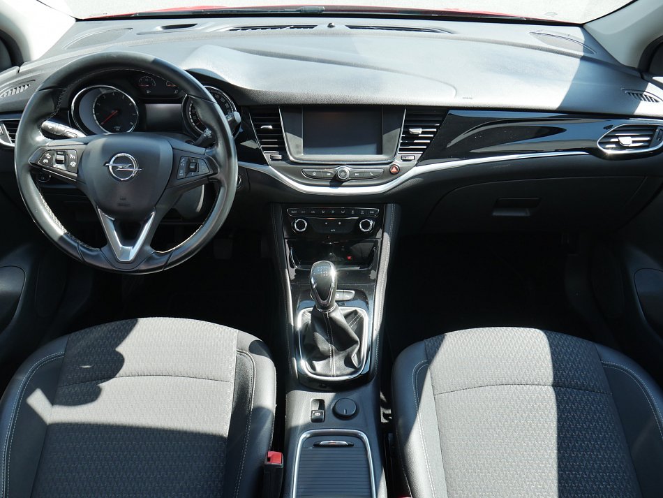Opel Astra 1.4T 