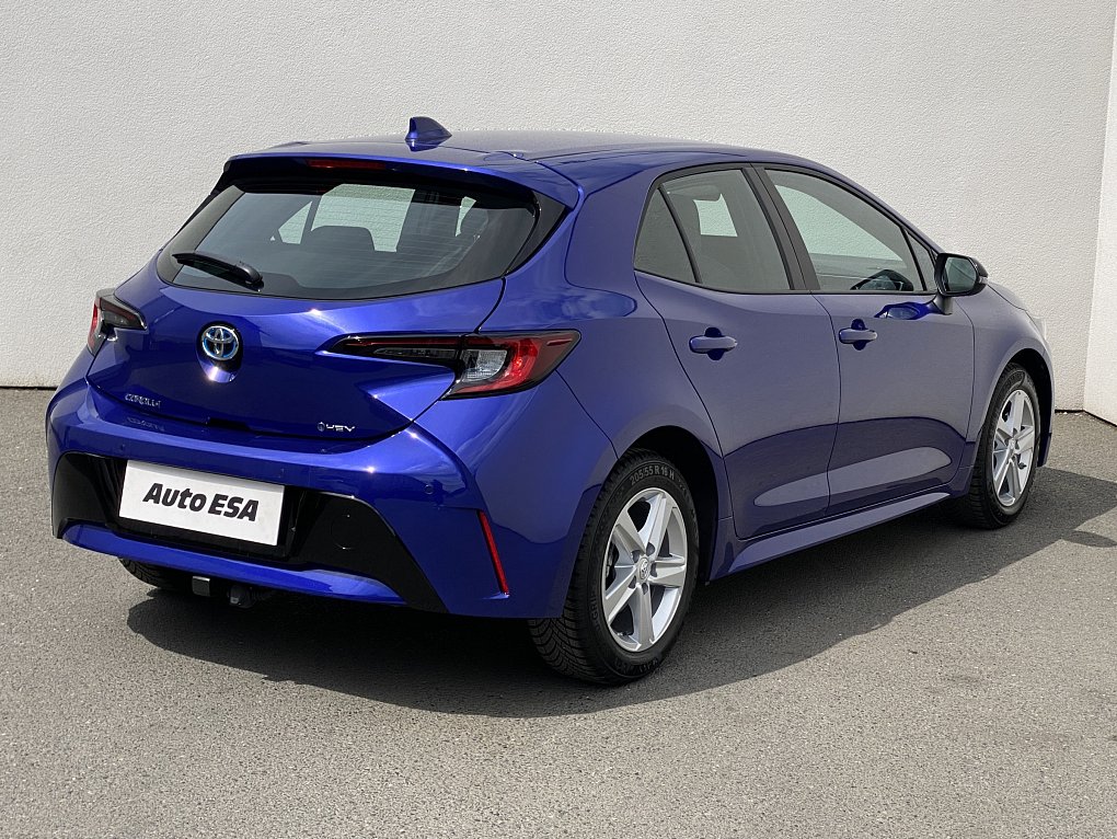 Toyota Corolla 1.8 e-CVT Comfort