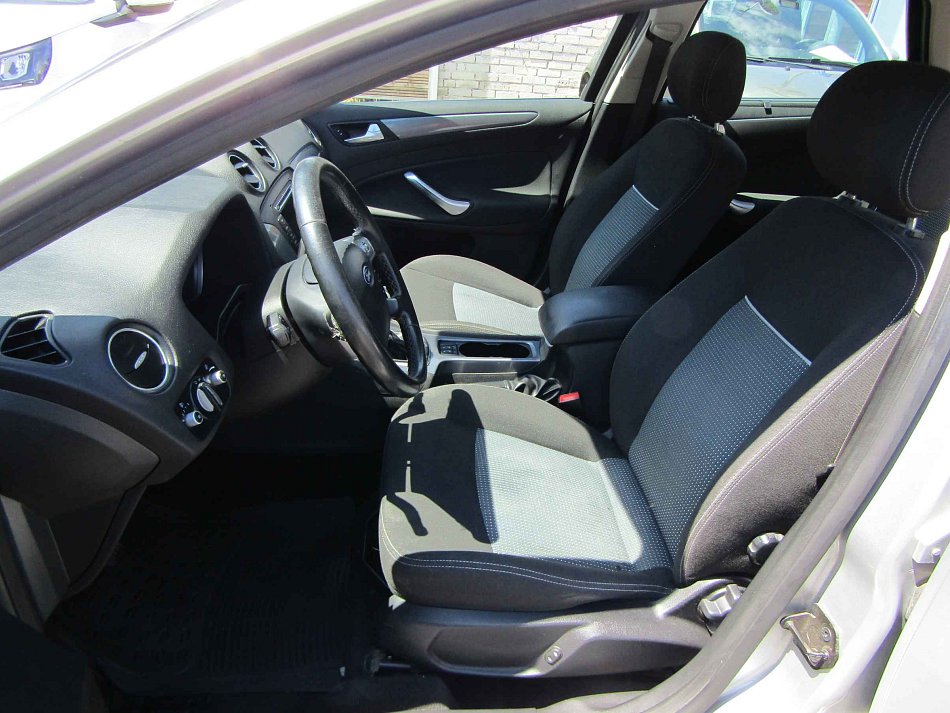 Ford Mondeo 2.0TDCi 