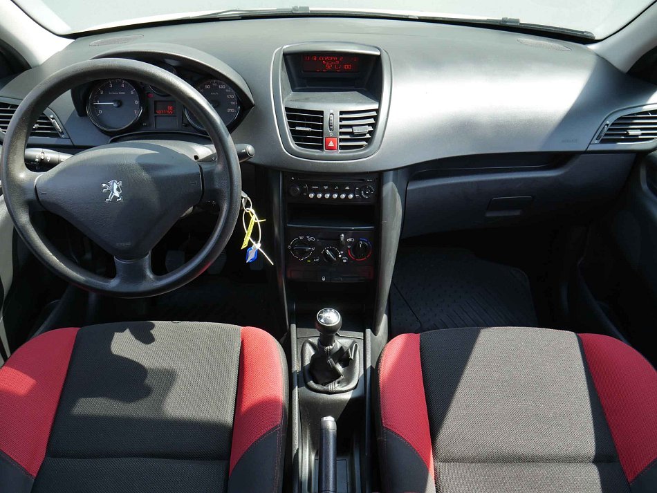 Peugeot 207 1.4i 