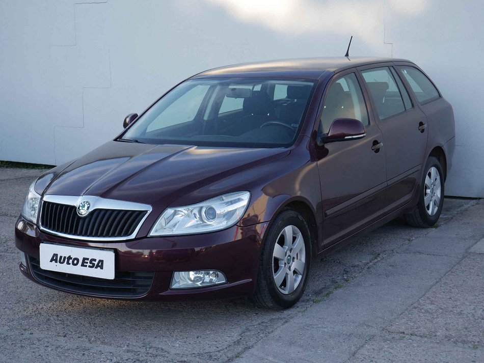 Škoda Octavia II 2.0TDi Elegance