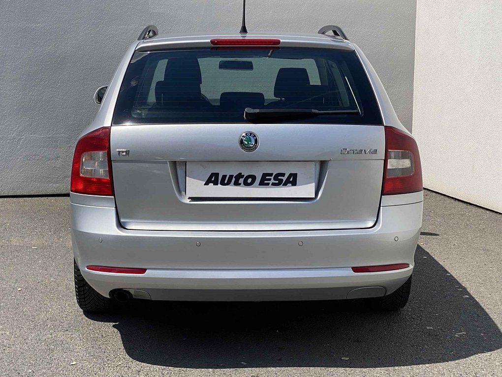 Škoda Octavia II 1.6TDi Ambiente
