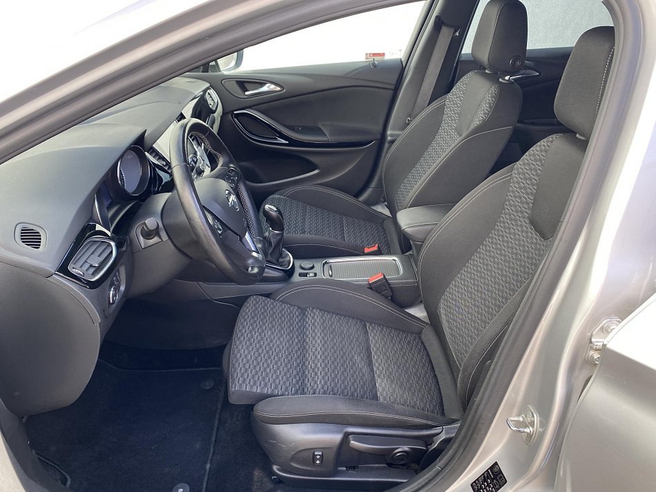 Opel Astra 1.6 CDTi Dynamic