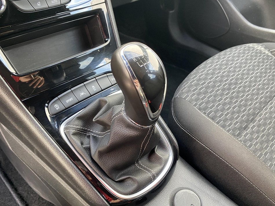 Opel Astra 1.6 CDTi Dynamic