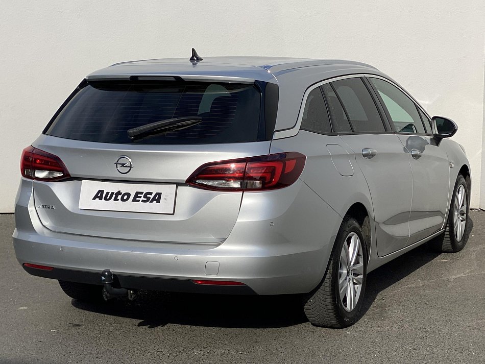 Opel Astra 1.6 CDTi Dynamic