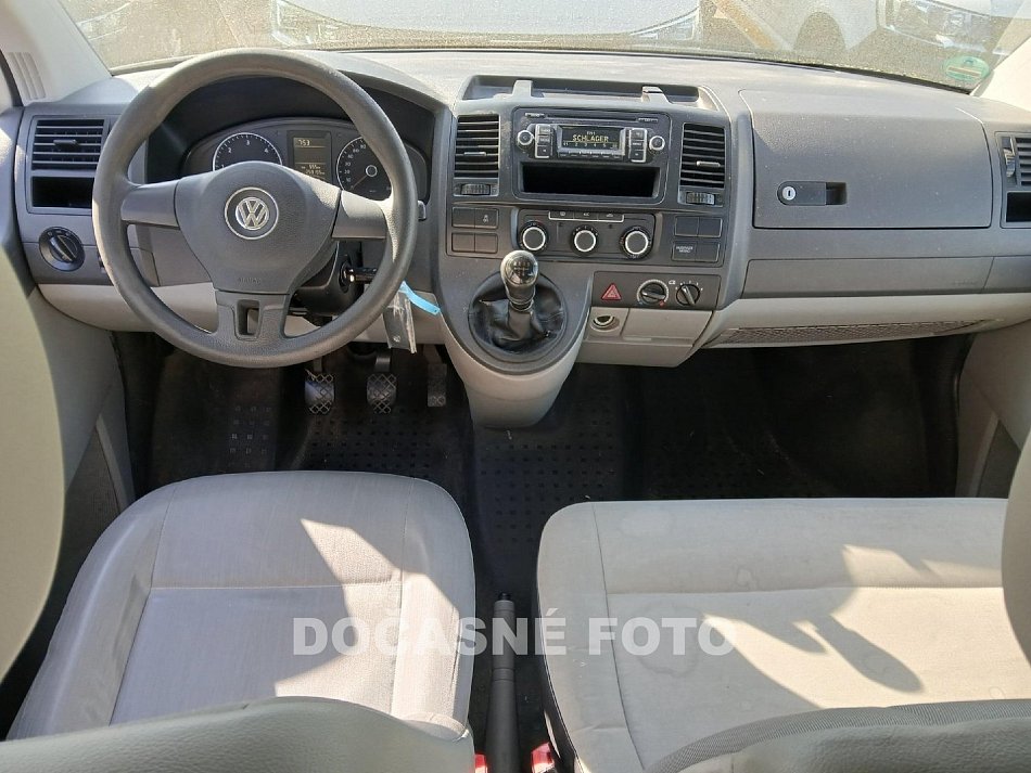Volkswagen Transporter 2.0TDi  8míst