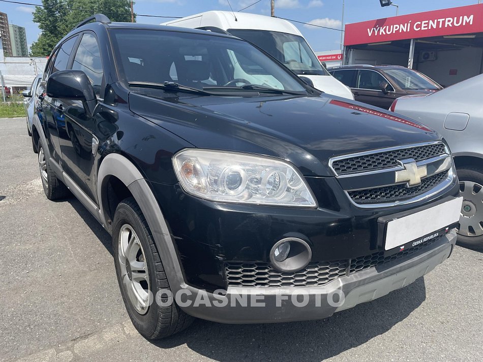 Chevrolet Captiva 2.4 i 