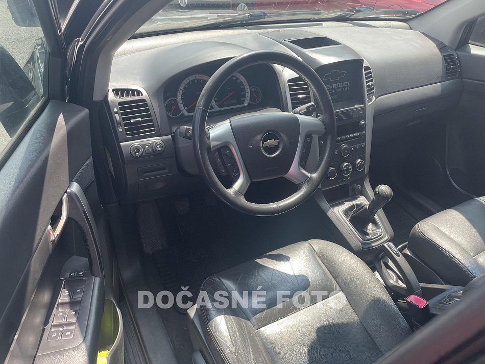 Chevrolet Captiva 2.4 i 