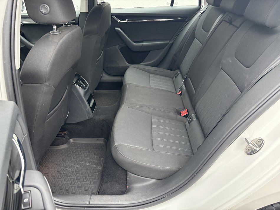 Škoda Octavia III 1.8 TSI Style