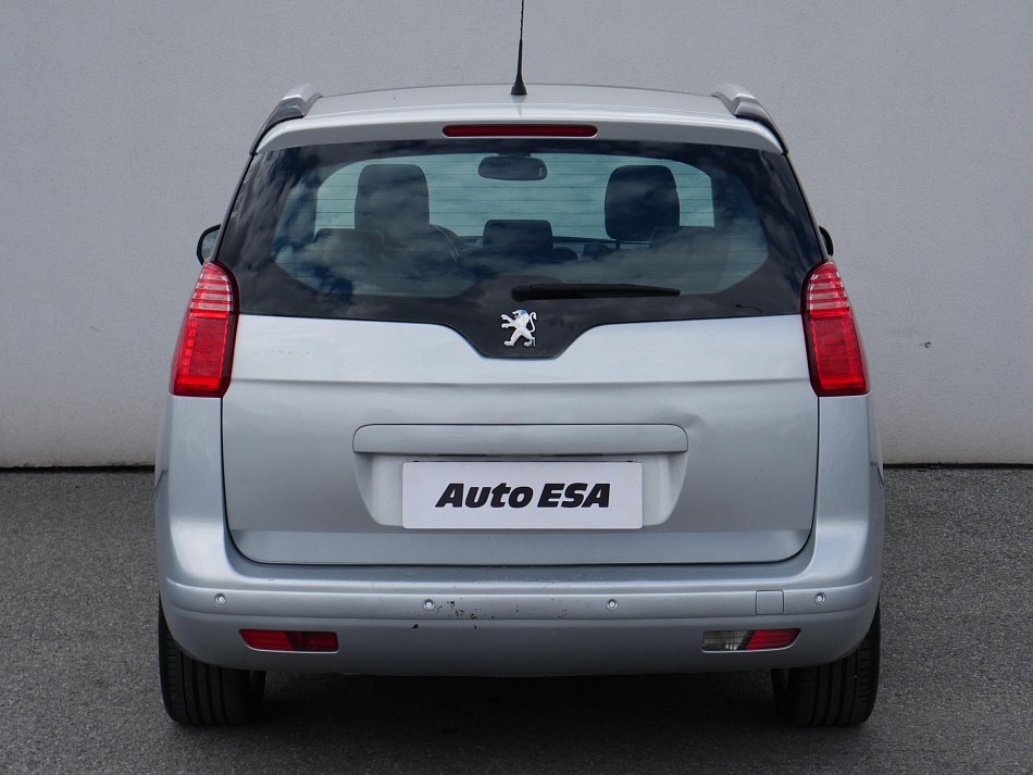 Peugeot 5008 2.0 HDi 