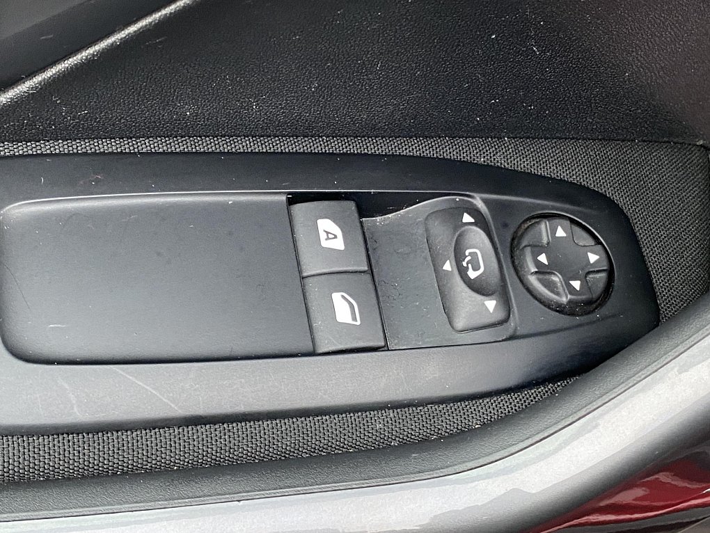 Peugeot 2008 1.2 PT Active