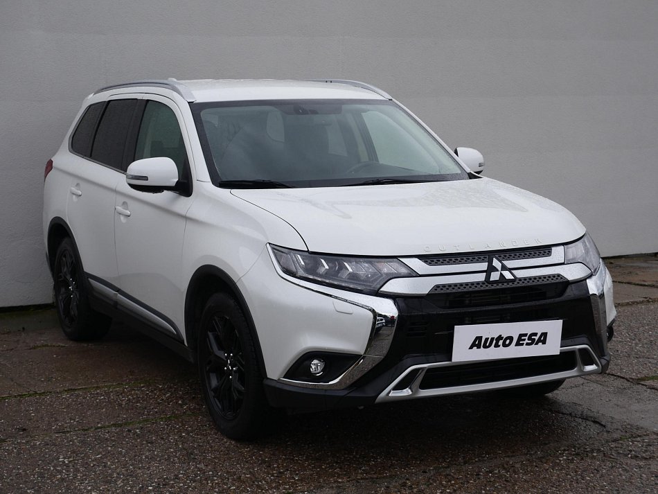 Mitsubishi Outlander 2.0MIVEC  4x4, 7míst
