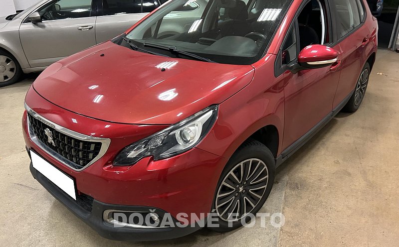 Peugeot 2008 1.2 PT 