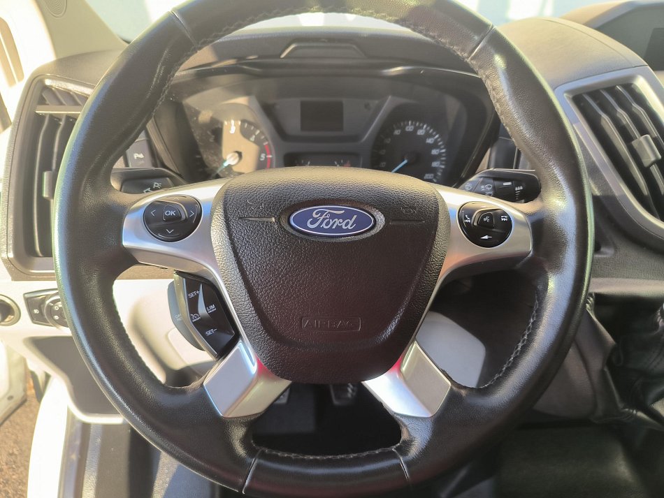 Ford Transit 2.0TDCi Trend L2H2 6míst