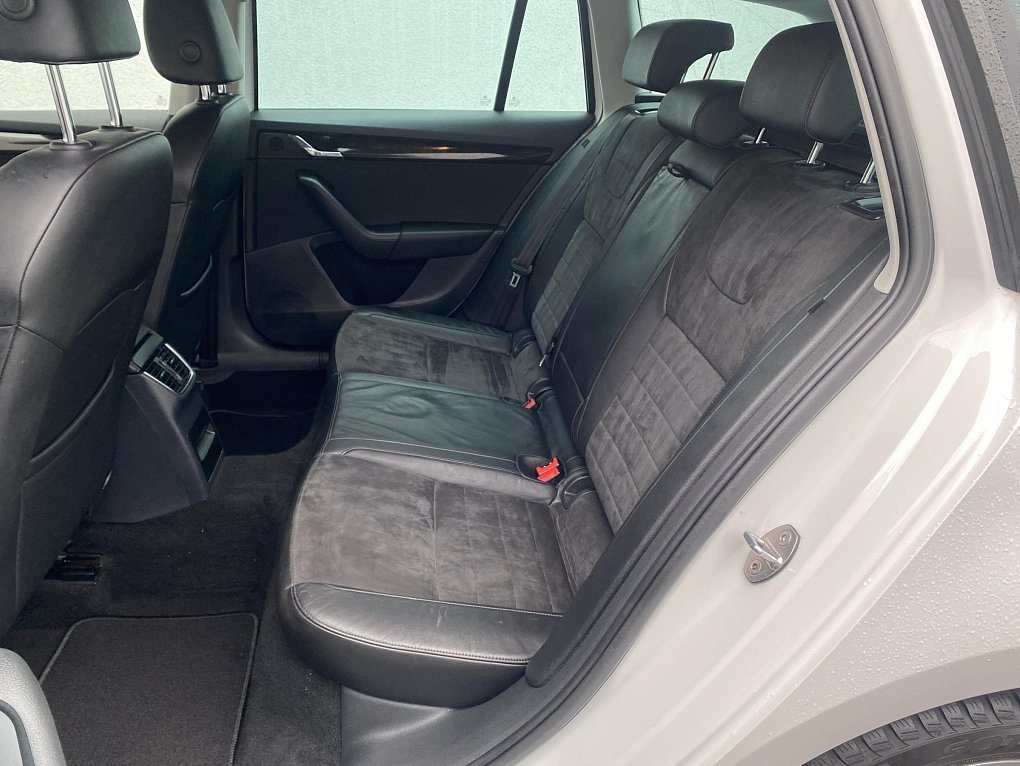 Škoda Octavia III 1.6 TDi Elegance 4x4