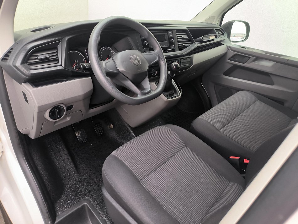 Volkswagen Transporter 2.0TDi  T6.1 L1H1