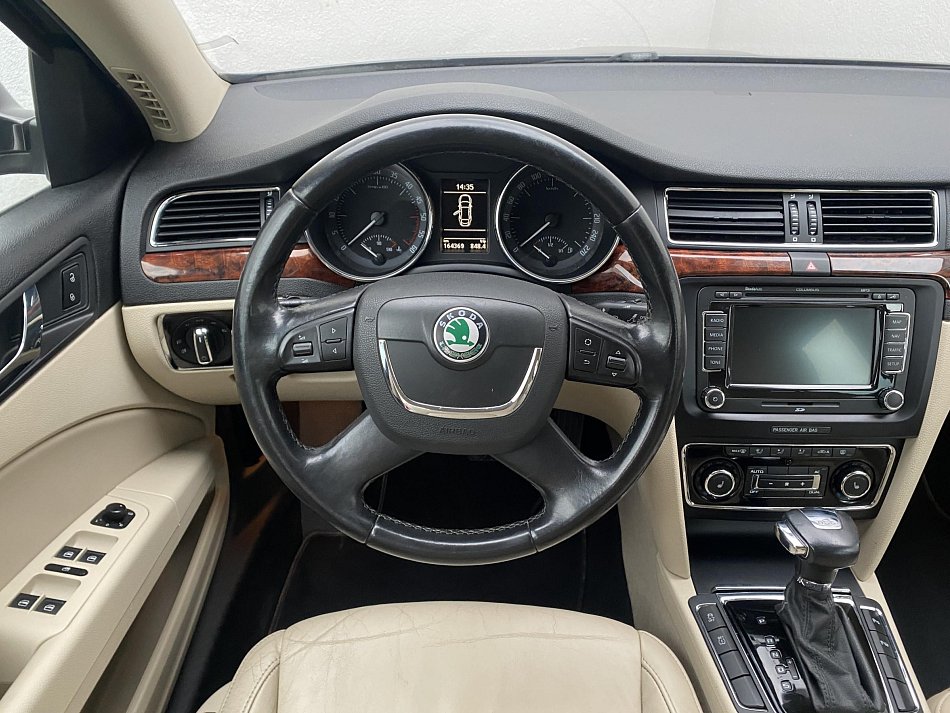 Škoda Superb II 2.0 TDi Elegance