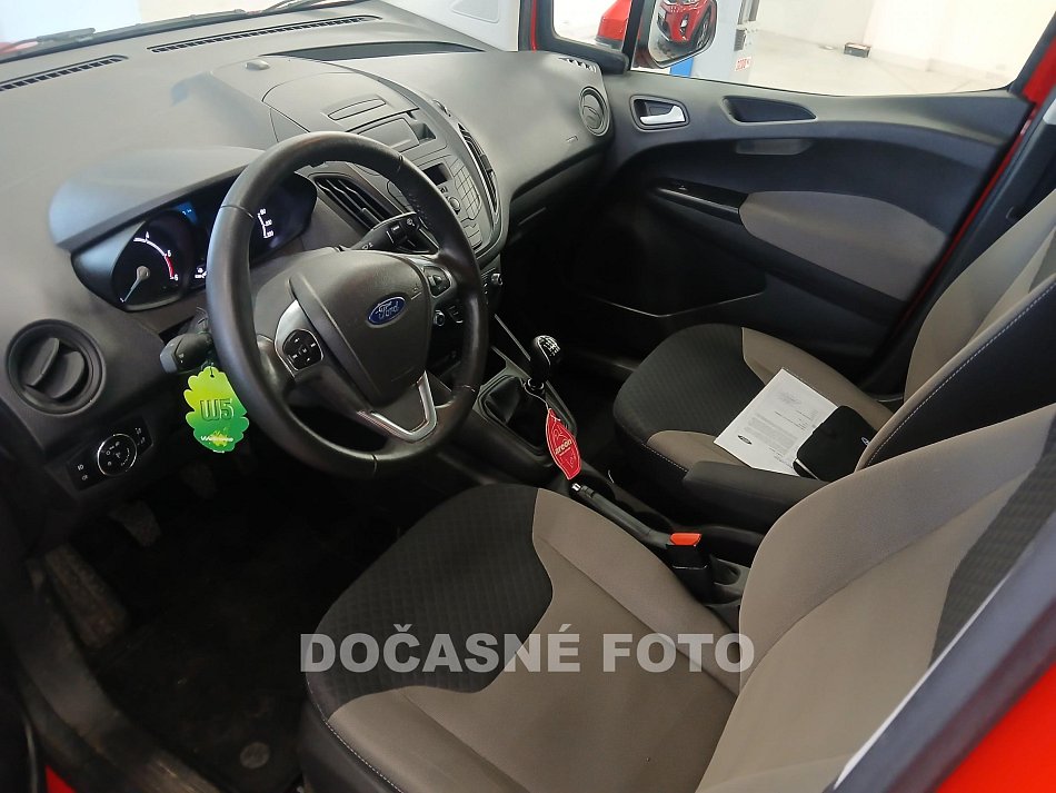 Ford Tourneo Courier 1.5tdci 