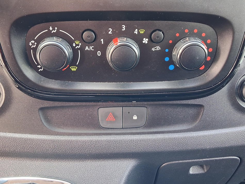 Opel Vivaro 1.6CDTi  L2 9míst