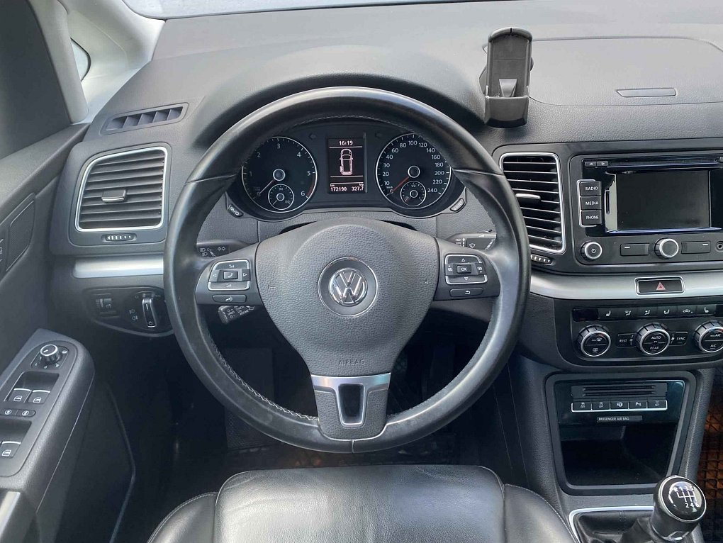 Volkswagen Sharan 2.0 TDi Highline 7míst