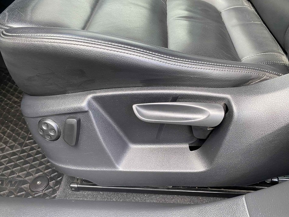 Volkswagen Sharan 2.0 TDi Highline 7míst