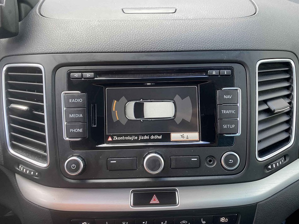Volkswagen Sharan 2.0 TDi Highline 7míst