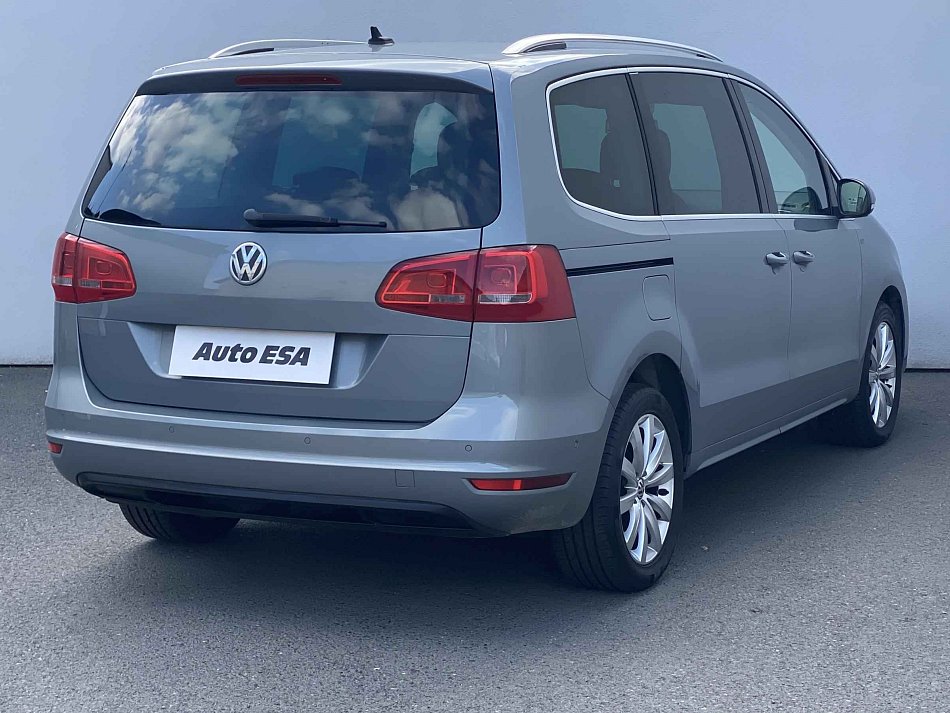 Volkswagen Sharan 2.0 TDi Highline 7míst