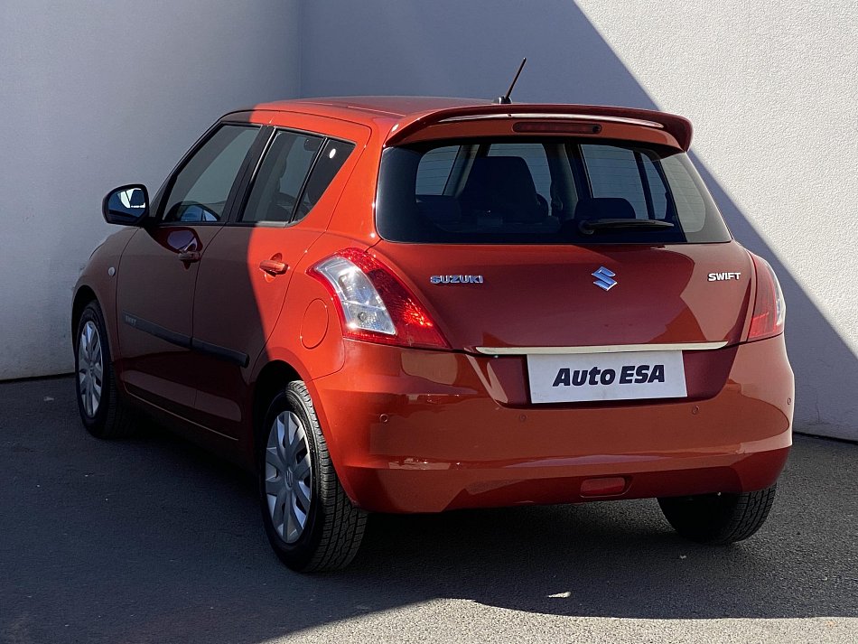 Suzuki Swift 1.2i 