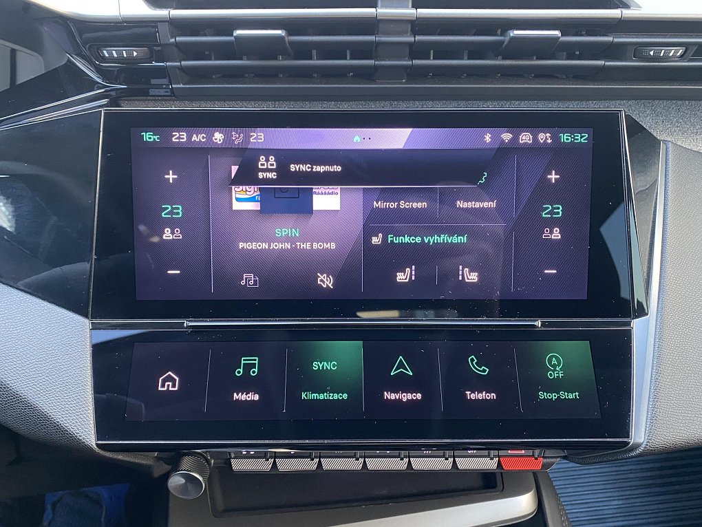 Peugeot 308 1.2PT 