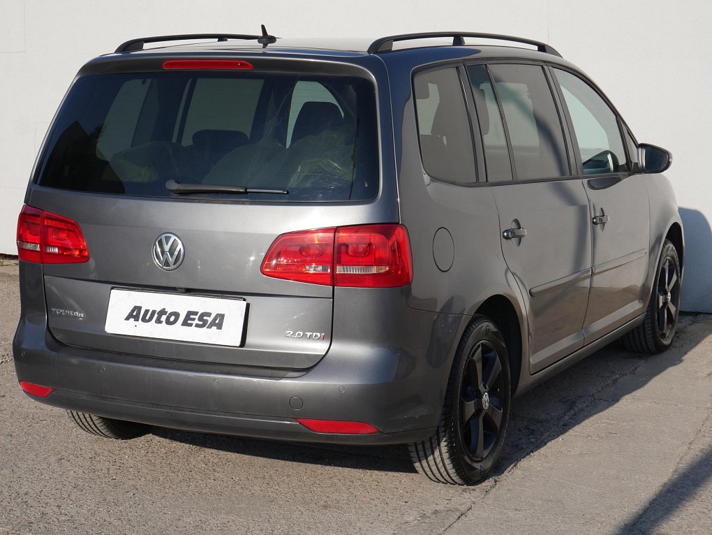 Volkswagen Touran 2.0 TDi 
