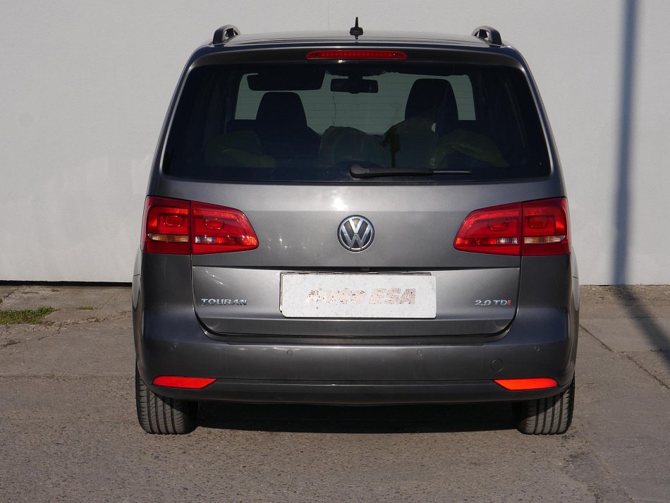 Volkswagen Touran 2.0 TDi 