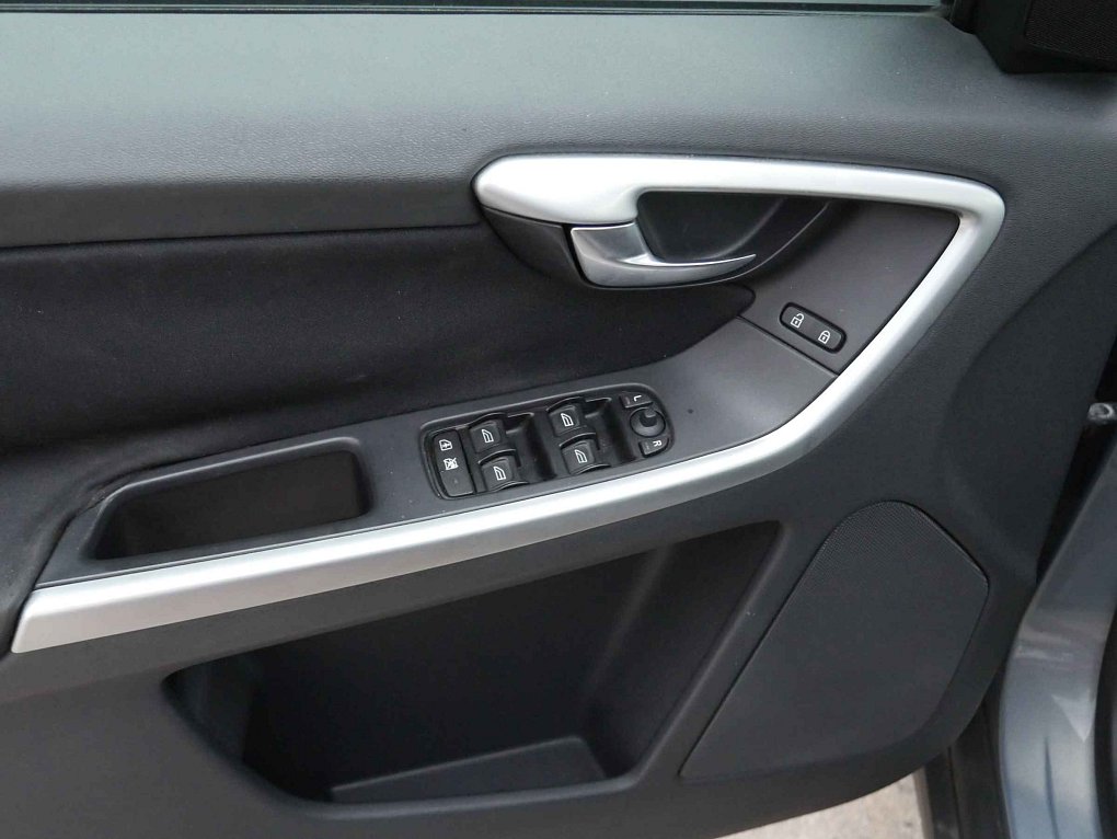 Volvo XC60 2.4D  AWD