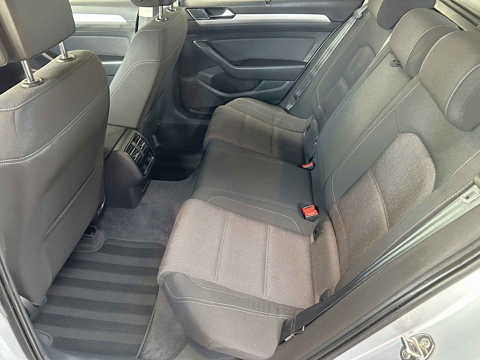 Volkswagen Passat 2.0 TDi 