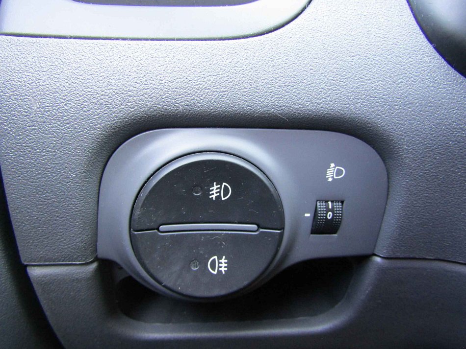 Kia Rio 1.4i 